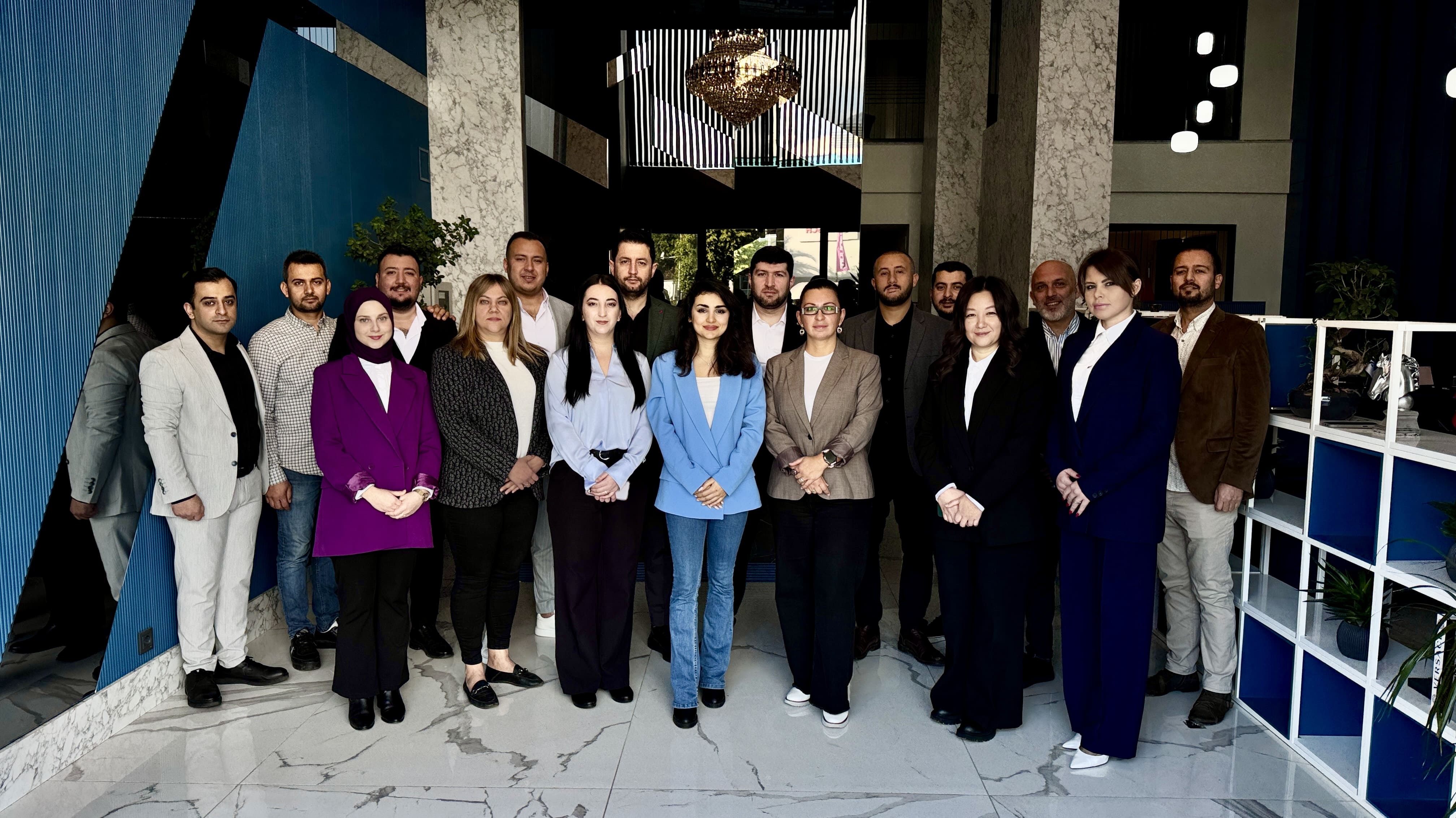 Фотография персонала Azpo